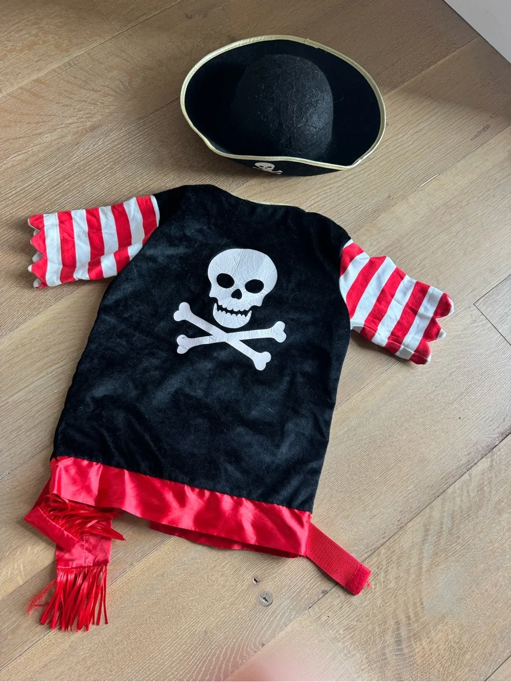 Kids Pirate Costume Jacket and Hat - Black & Red- size 5-6